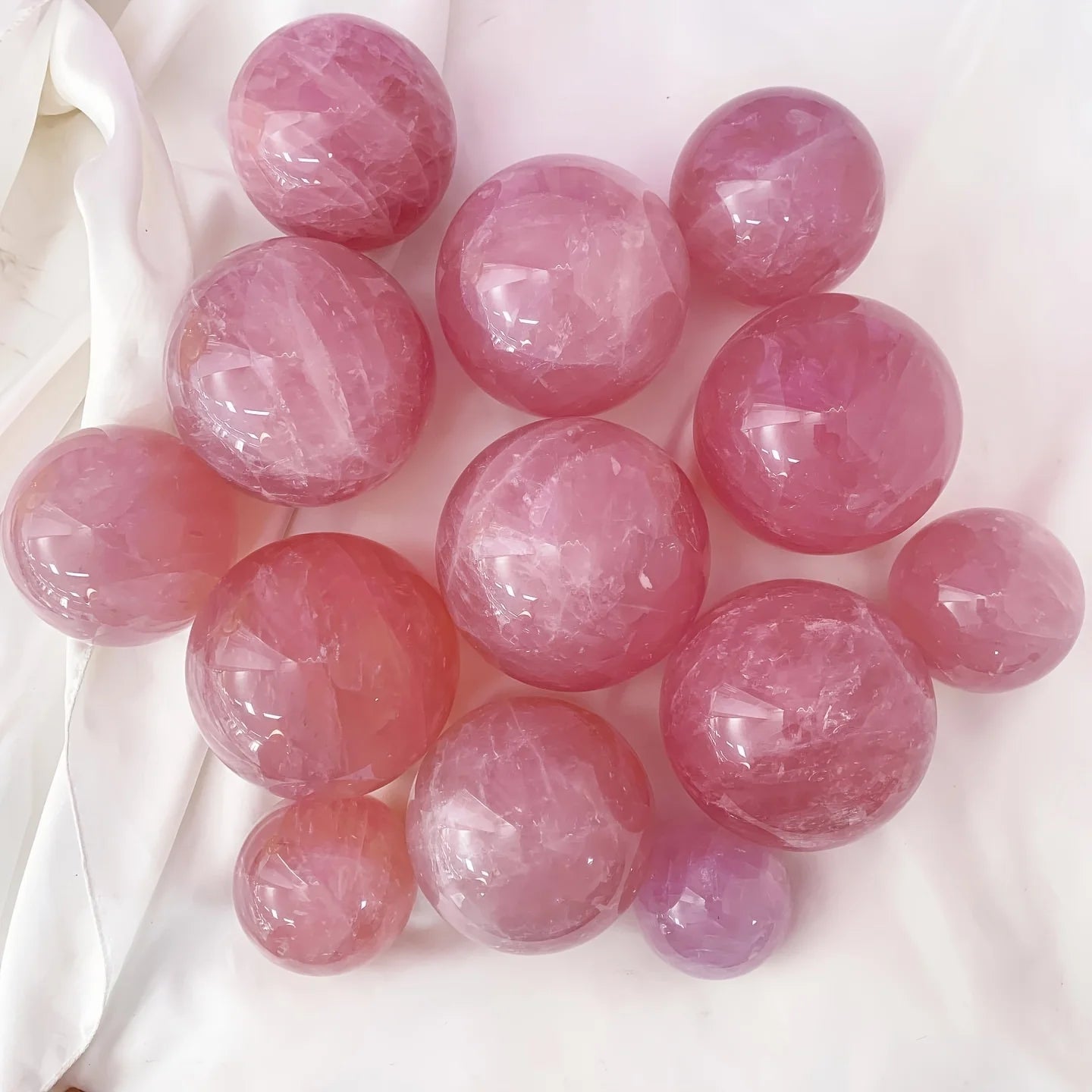 Natural Rose Quartz Crystal Sphere – Polished Pink Gemstone Ball for Home Decor, Meditation, Healing & Gifts
