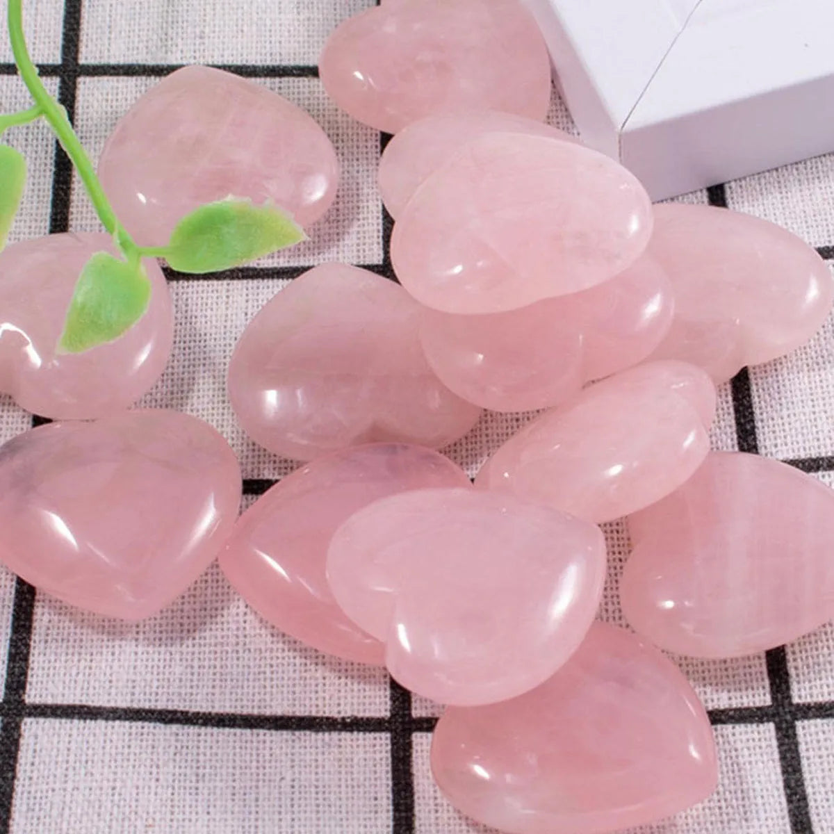 Radiant Hearts – 10-Piece Rose Quartz Gemstone Set